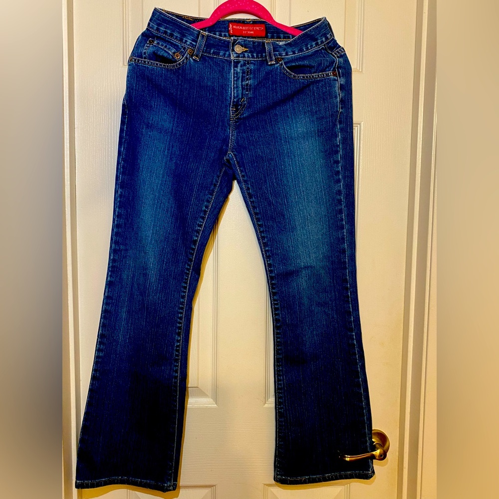 Levi’s women’s boot cut stretch 515 jeans. 6m